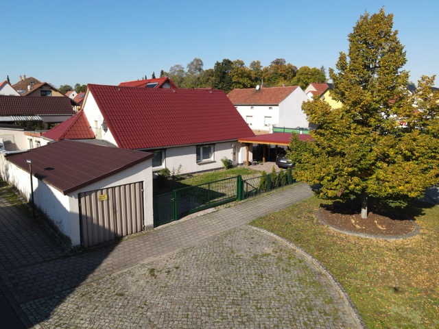 modernisierungsbedürftiges Einfamilienhaus mit Grundstück in Brieskow- Finkenheerd
